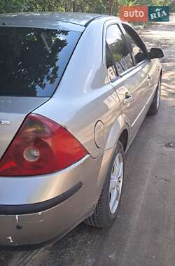 Седан Ford Mondeo 2003 в 