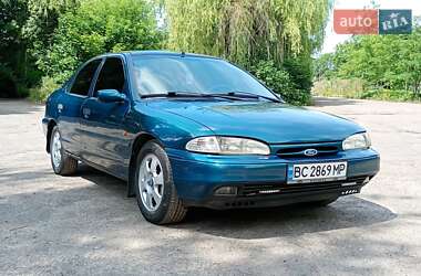 Ліфтбек Ford Mondeo 1994 в Шептицькому