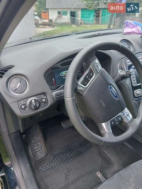 Лифтбек Ford Mondeo 2007 в Львове