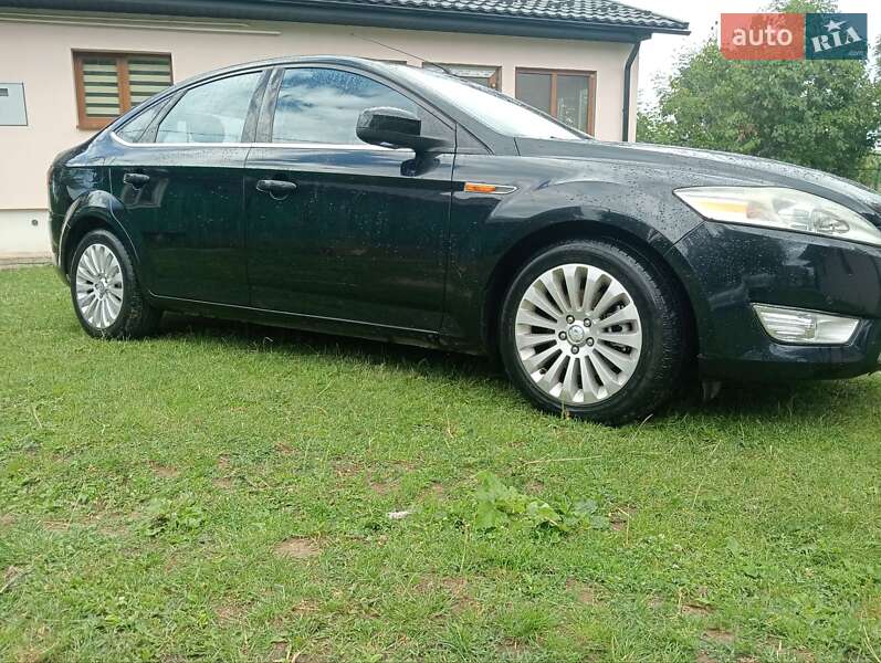 Лифтбек Ford Mondeo 2007 в Львове