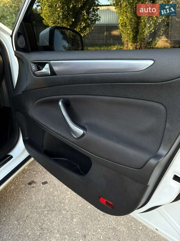 Седан Ford Mondeo 2011 в Харькове