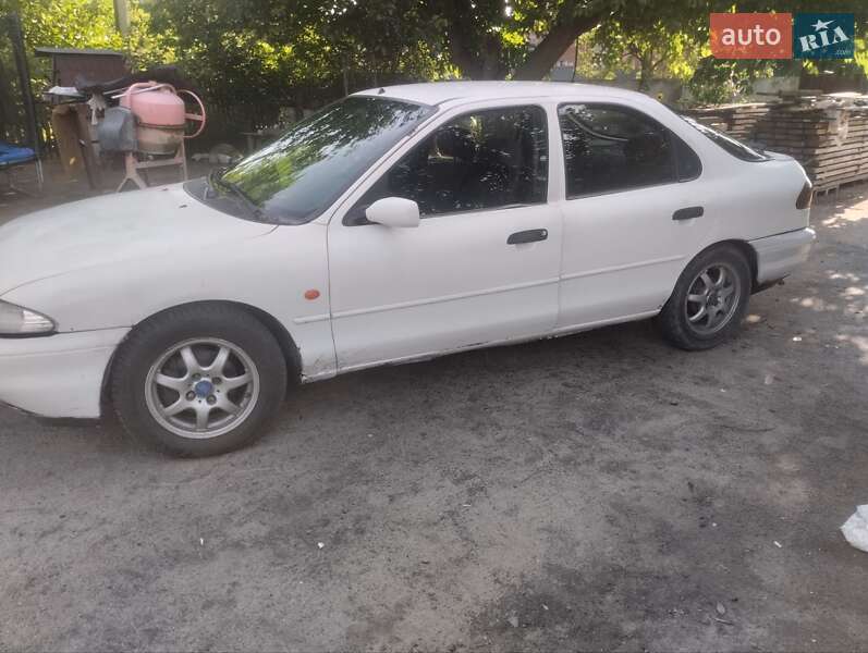 Лифтбек Ford Mondeo 1995 в Брусилове
