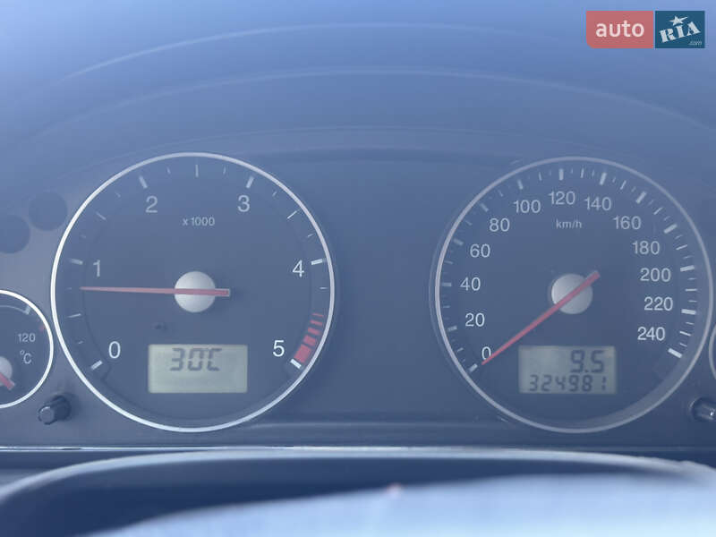 Ліфтбек Ford Mondeo 2003 в Трускавці фото 23 Ліфтбек Ford Mondeo 2003 в Трускавці