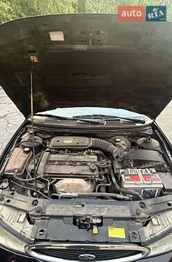 Лифтбек Ford Mondeo 1997 в 