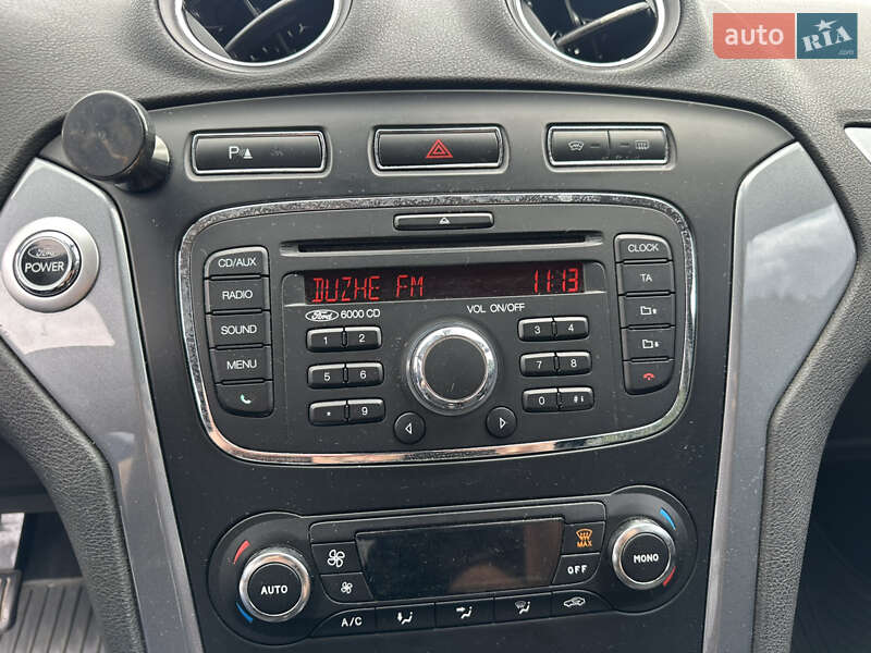 Лифтбек Ford Mondeo 2012 в Львове