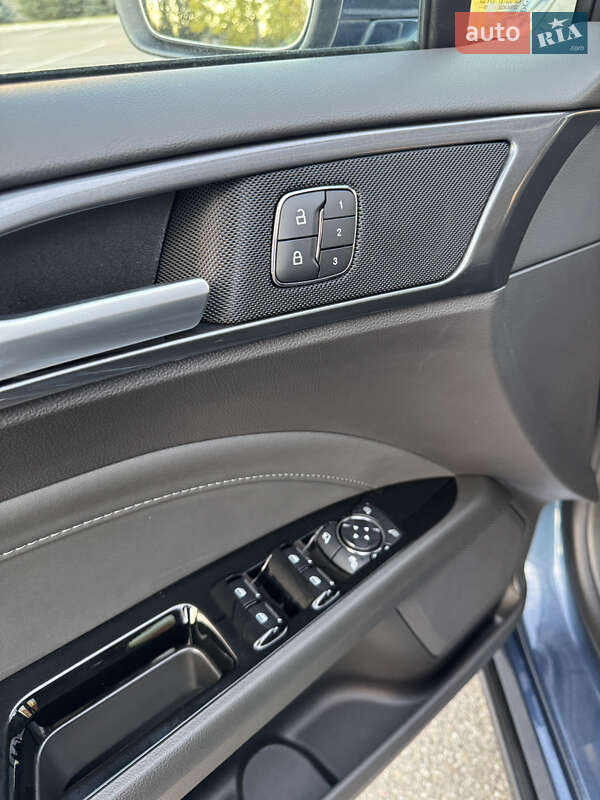 Универсал Ford Mondeo 2020 в Киеве фото 12 Универсал Ford Mondeo 2020 в Киеве