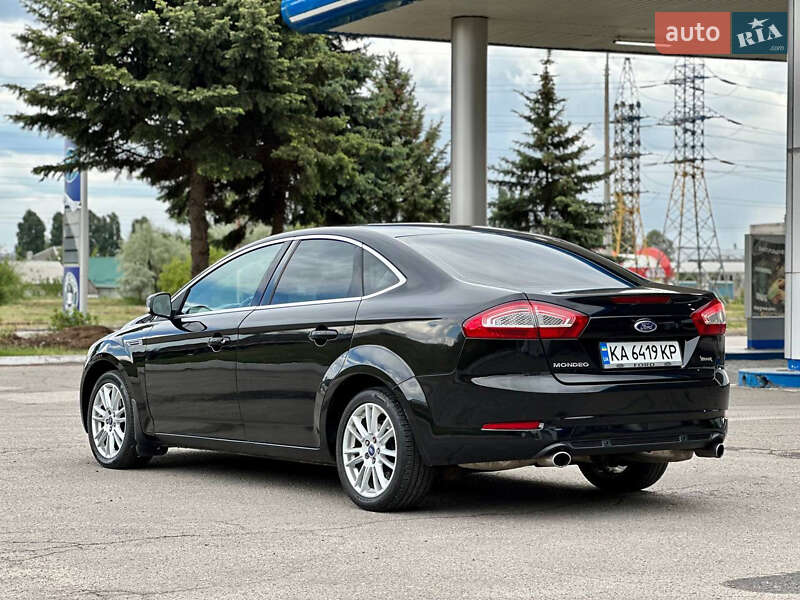 Седан Ford Mondeo 2012 в Днепре