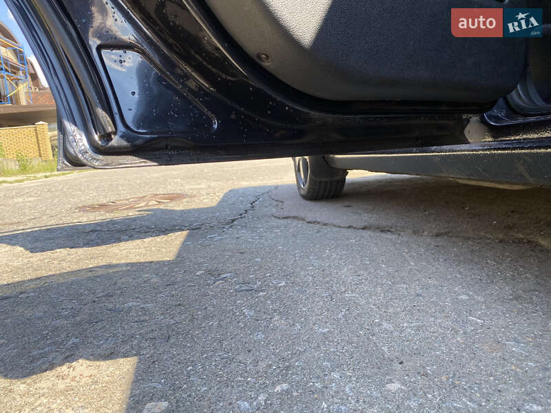 Лифтбек Ford Mondeo 2004 в Киеве фото 14 Лифтбек Ford Mondeo 2004 в Киеве