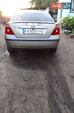 Седан Ford Mondeo 2002 в 