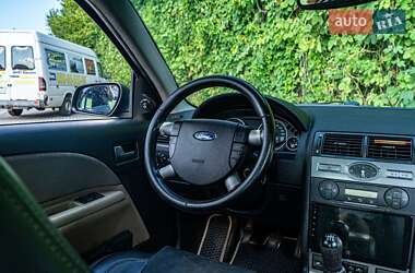 Седан Ford Mondeo 2003 в 
