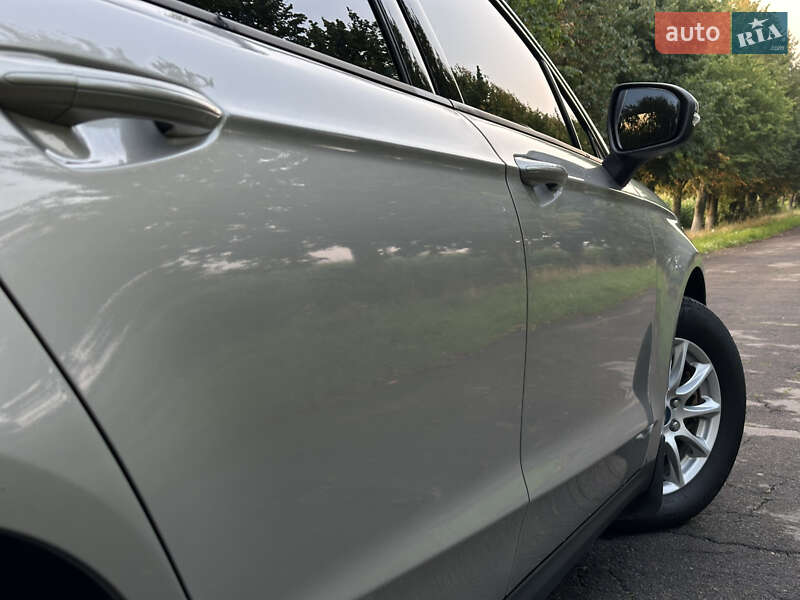 Лифтбек Ford Mondeo 2016 в Ровно