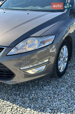 Седан Ford Mondeo 2012 в 
