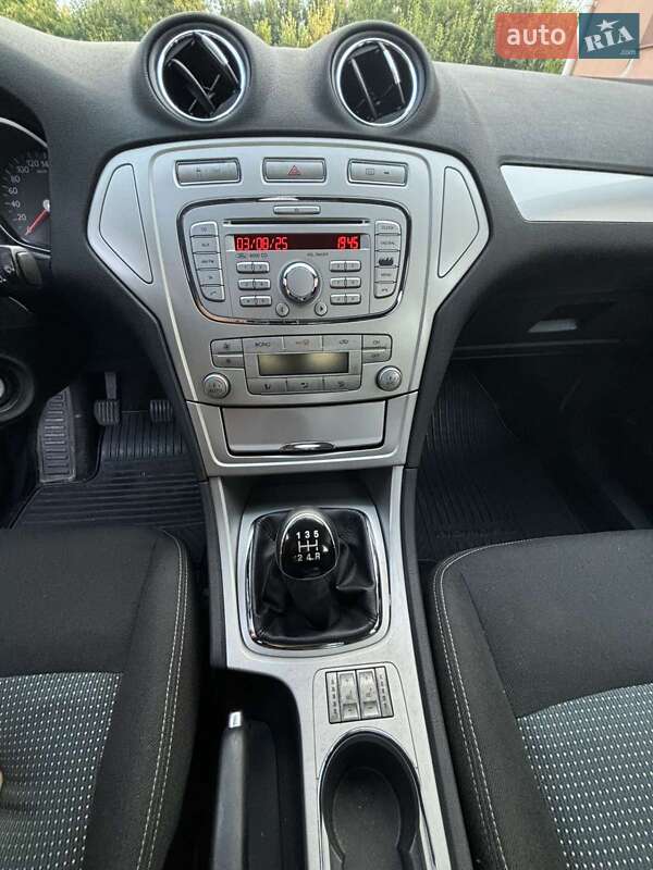 Универсал Ford Mondeo 2010 в Ровно