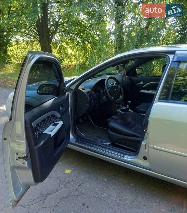 Седан Ford Mondeo 2002 в Чернигове фото 10 Седан Ford Mondeo 2002 в Чернигове