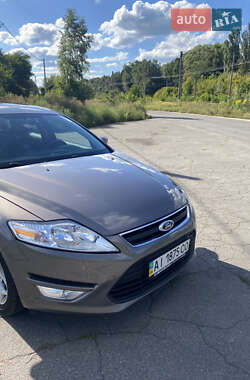 Седан Ford Mondeo 2011 в 