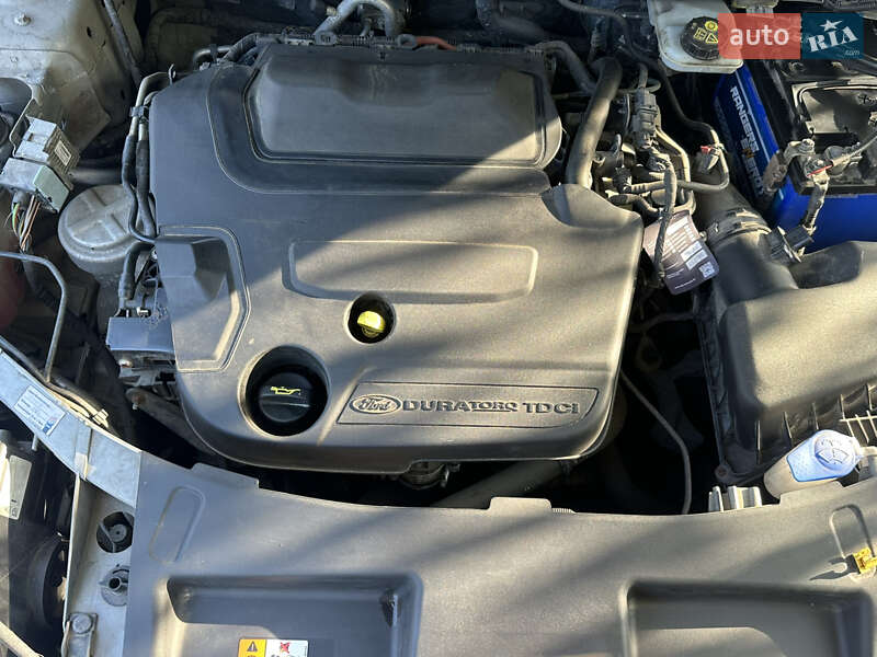 Универсал Ford Mondeo 2013 в Ужгороде