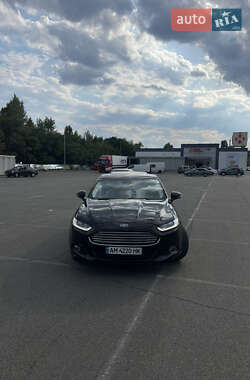 Седан Ford Mondeo 2016 в 