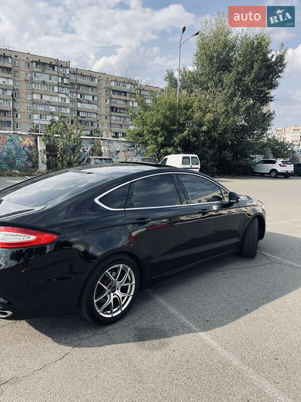 Седан Ford Mondeo 2016 в Киеве