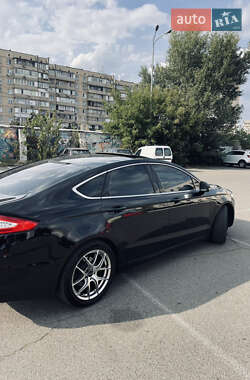 Седан Ford Mondeo 2016 в 