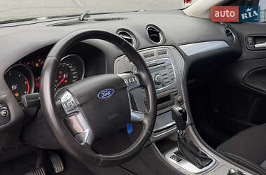 Седан Ford Mondeo 2010 в 