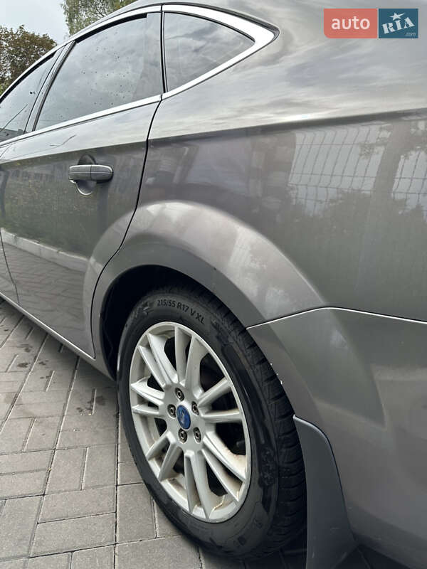 Седан Ford Mondeo 2011 в Киеве