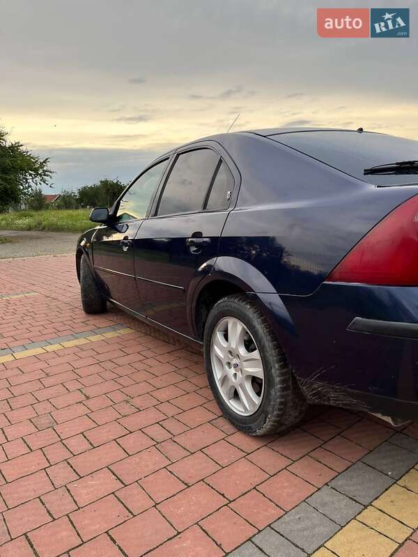 Седан Ford Mondeo 2002 в Стрые