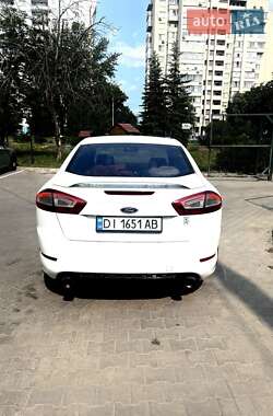 Седан Ford Mondeo 2011 в 