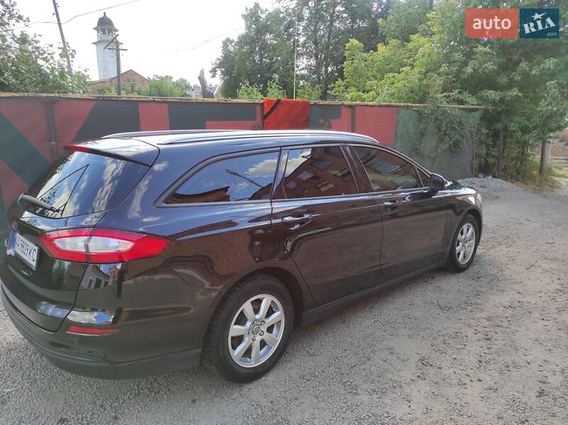 Седан Ford Mondeo 2015 в Лебедине