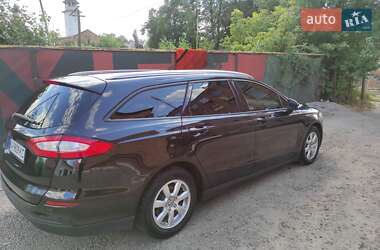 Седан Ford Mondeo 2015 в 