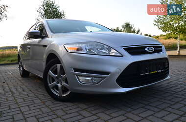 Седан Ford Mondeo 2013 в 