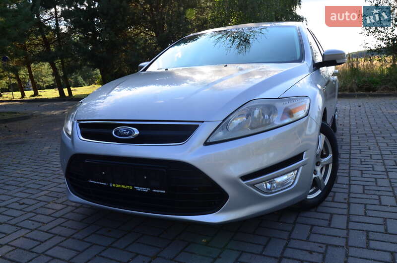Седан Ford Mondeo 2013 в Дрогобыче
