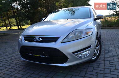 Седан Ford Mondeo 2013 в 