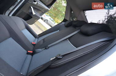 Седан Ford Mondeo 2013 в 