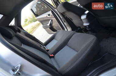 Седан Ford Mondeo 2013 в 
