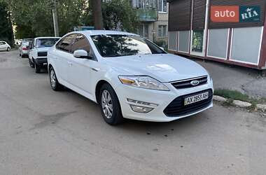 Ліфтбек Ford Mondeo 2013 в Харкові