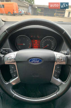 Універсал Ford Mondeo 2011 в 