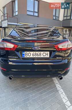 Седан Ford Mondeo 2011 в 