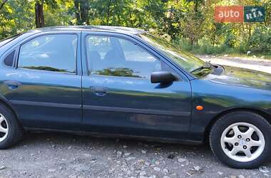 Лифтбек Ford Mondeo 1994 в Киеве