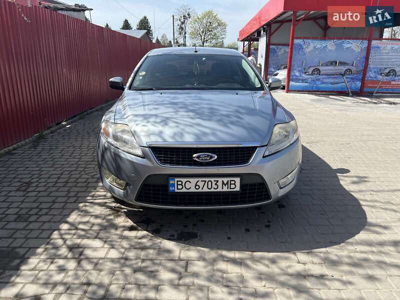 Лифтбек Ford Mondeo 2010 в Каменке-Бугской