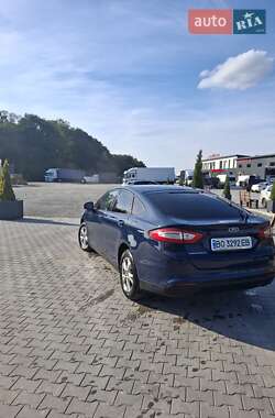 Лифтбек Ford Mondeo 2015 в 
