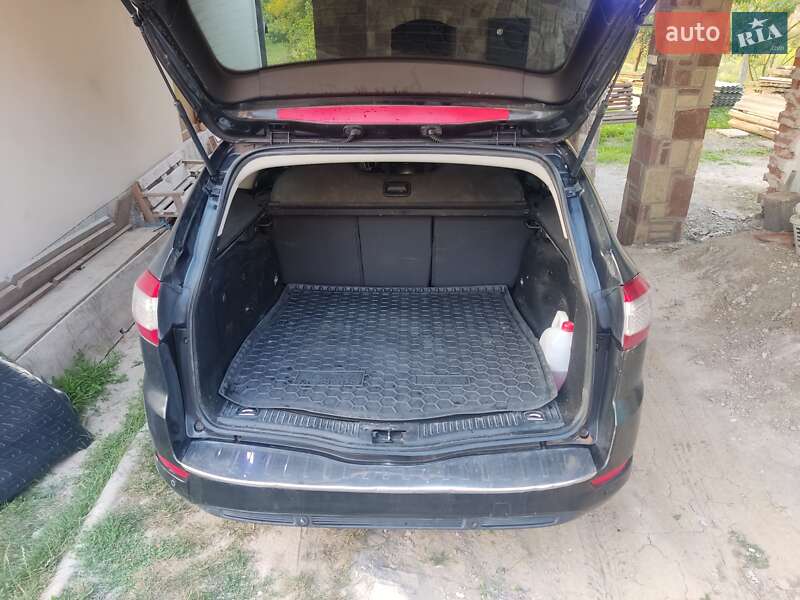 Універсал Ford Mondeo 2011 в Борщеві