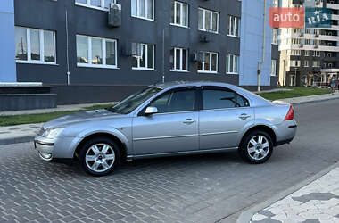 Седан Ford Mondeo 2005 в 