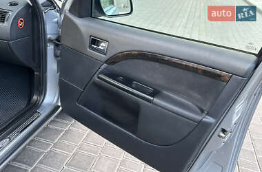 Седан Ford Mondeo 2005 в 