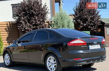 Седан Ford Mondeo 2010 в 