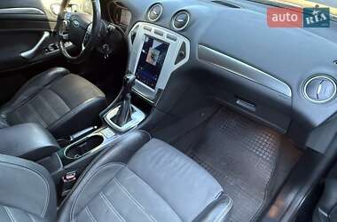 Седан Ford Mondeo 2010 в 