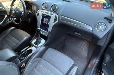 Седан Ford Mondeo 2010 в 
