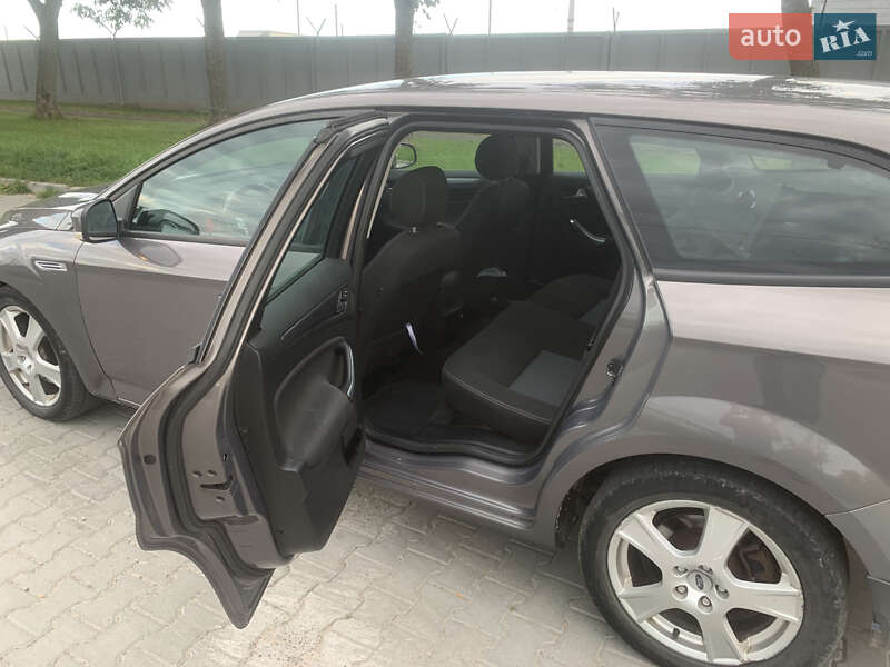 Универсал Ford Mondeo 2010 в Львове