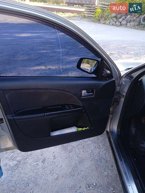 Ліфтбек Ford Mondeo 2003 в Гайсину фото 4 Ліфтбек Ford Mondeo 2003 в Гайсину