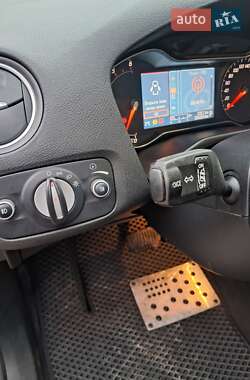 Лифтбек Ford Mondeo 2011 в 
