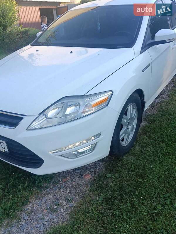 Седан Ford Mondeo 2012 в Трускавце